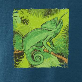 Chameleon na větvi