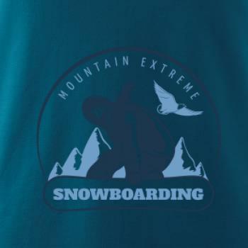 Mountain extreme snowboarding kulaté