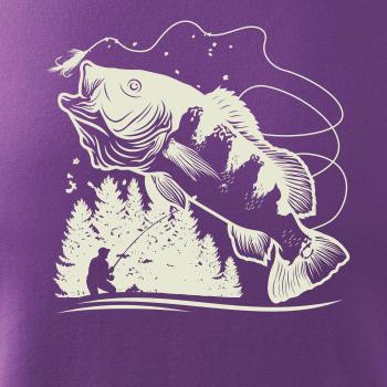 Rybář na břehu rybníka muškaří