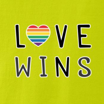 Love wins nápis