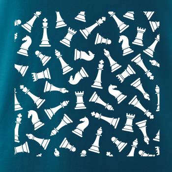 Šachové figurky ve čtverci