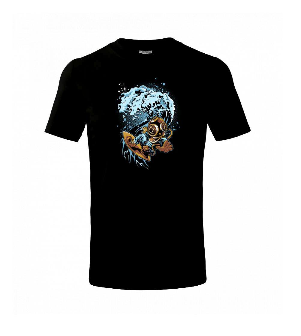 Surfující potápěč