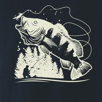 Rybář na břehu rybníka muškaří