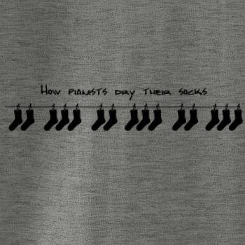 How pianists dry their socks