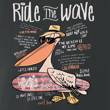 Ride the wave pelikán