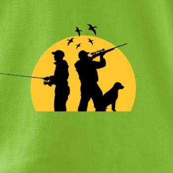 Lovec při západu slunce