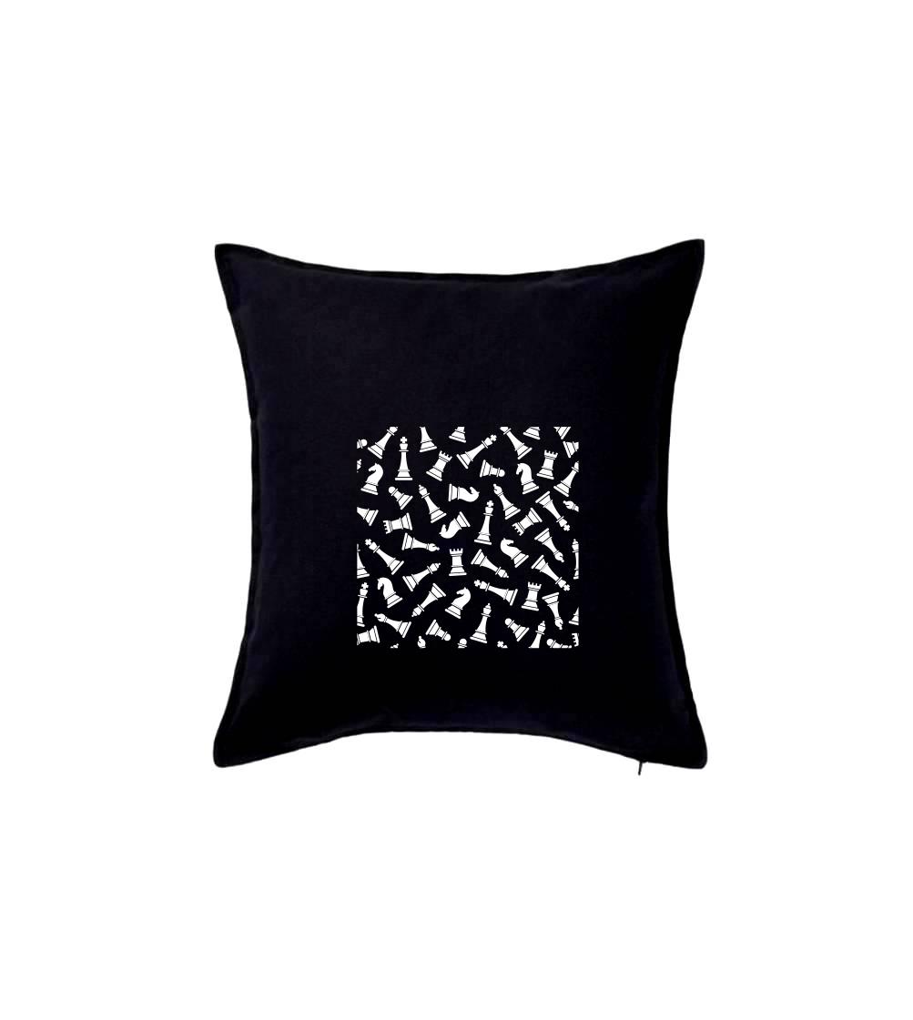 Šachové figurky ve čtverci