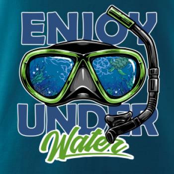 Enjoy Under Water
