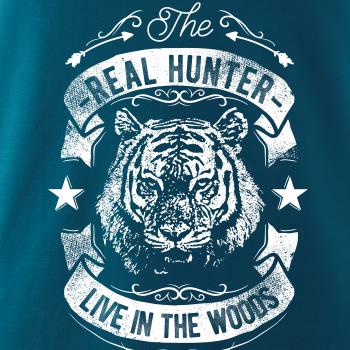 The Real Hunter Live in The Woods