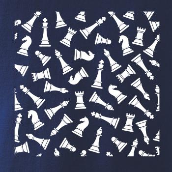 Šachové figurky ve čtverci