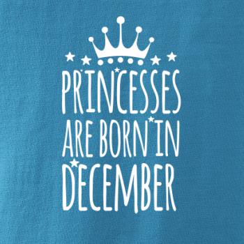 Princesses are born in December
