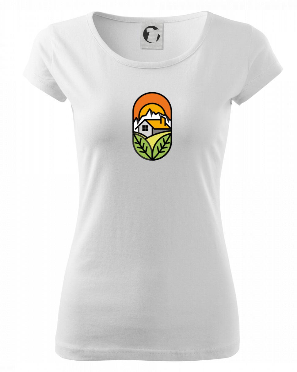 Chalupa při západu slunce