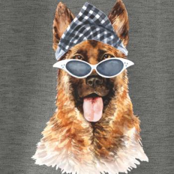 German shepherd se šátkem