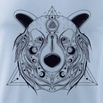 Medvěd v trojúhelníku