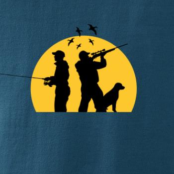 Lovec při západu slunce