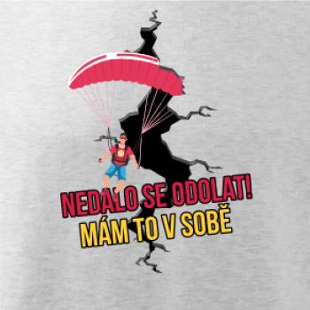 Nedalo se odolat, mám to v sobě paragliding