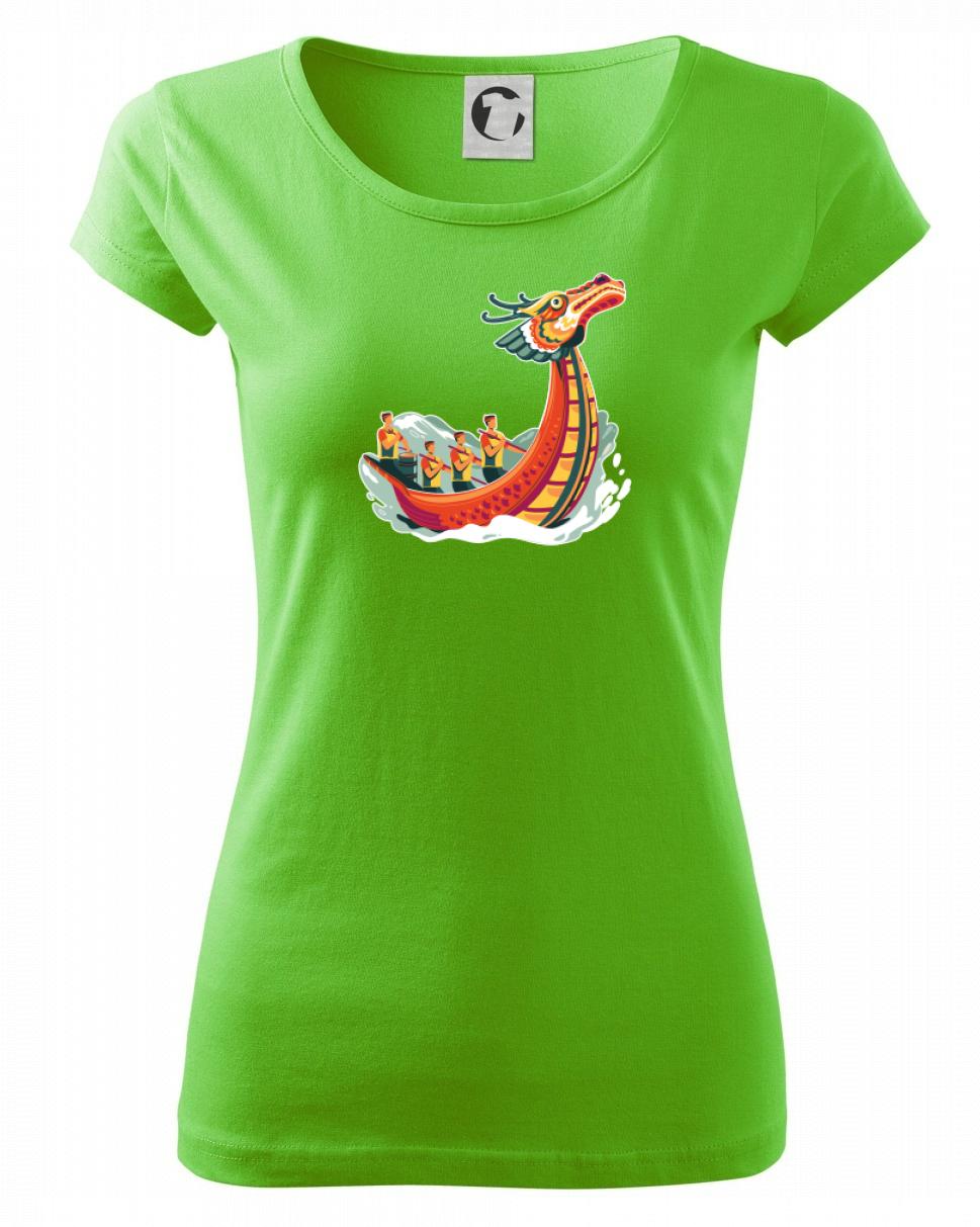 Dračí lodě při závodě