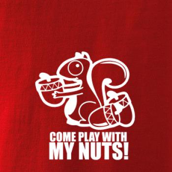 Veverka - Play with my nuts
