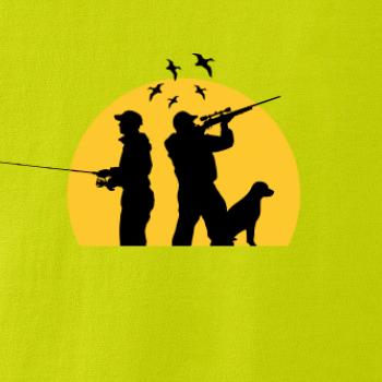 Lovec při západu slunce