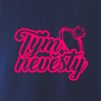 Tým nevěsty s prstenem