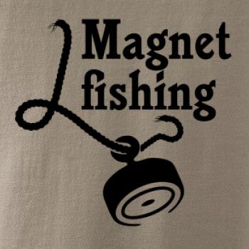 Magnet fishing