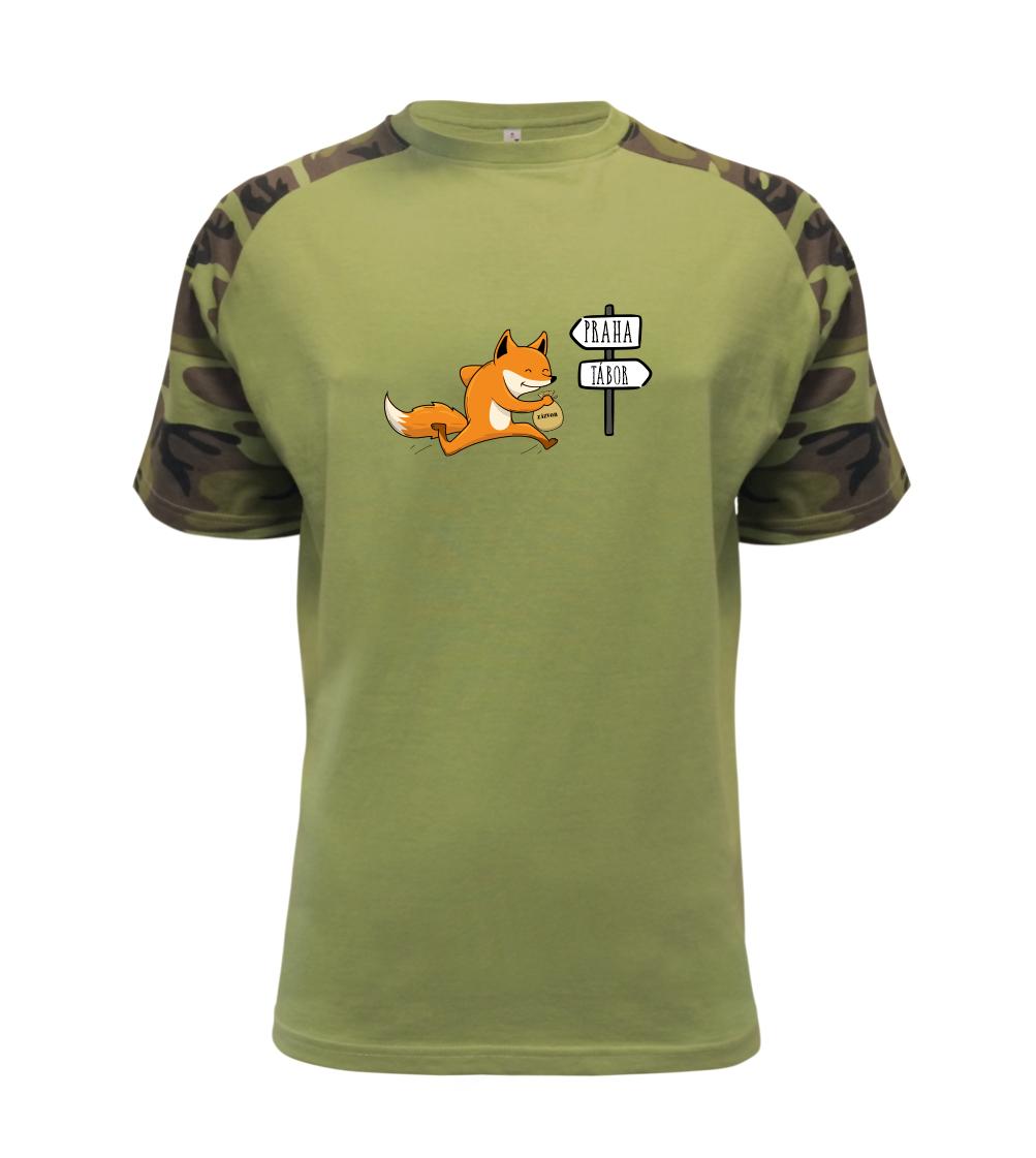 Běží liška k táboru - Raglan Military