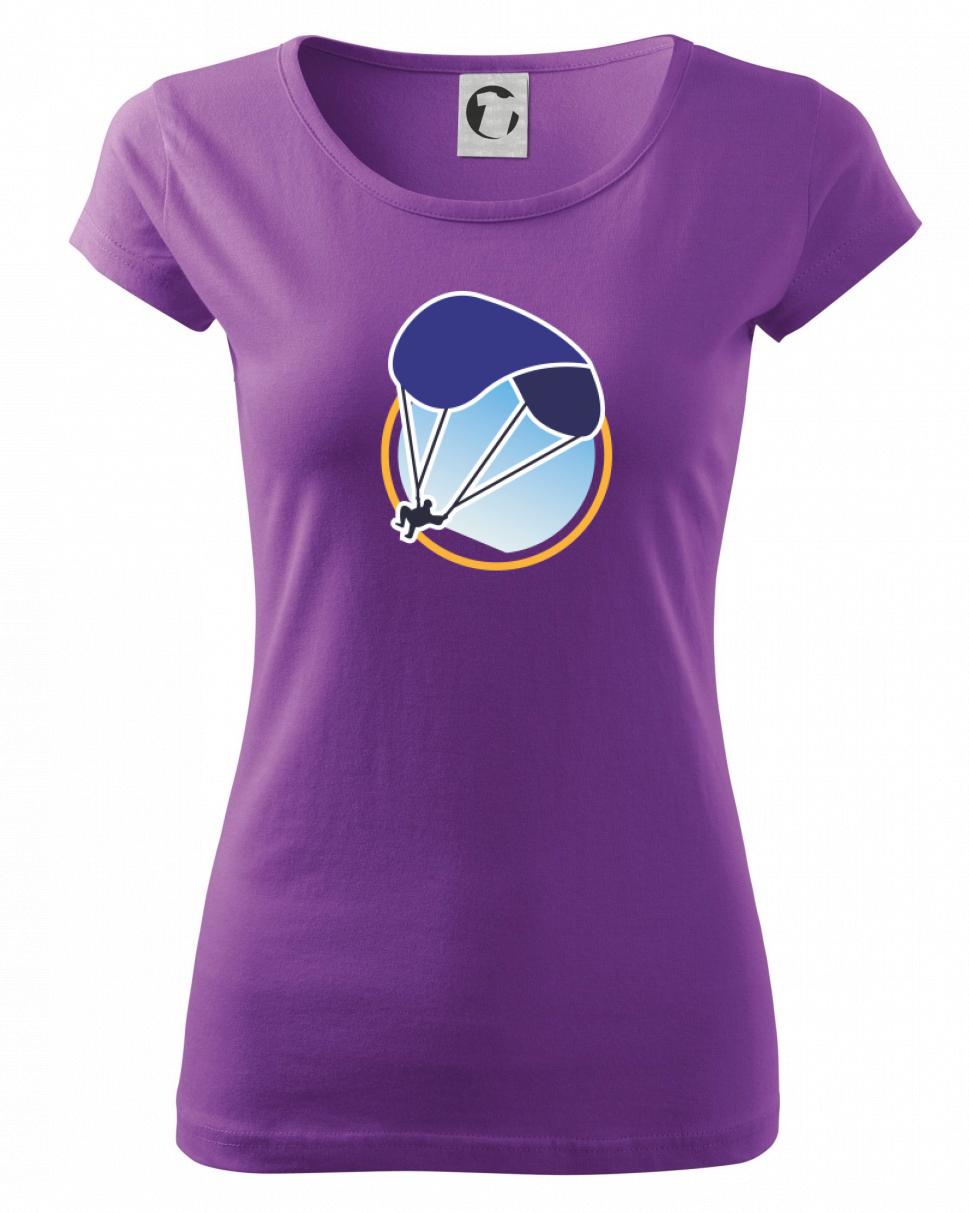 Paragliding modrý padák v kolečku