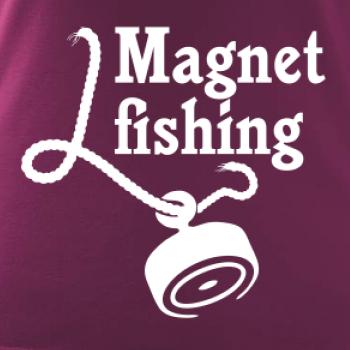 Magnet fishing
