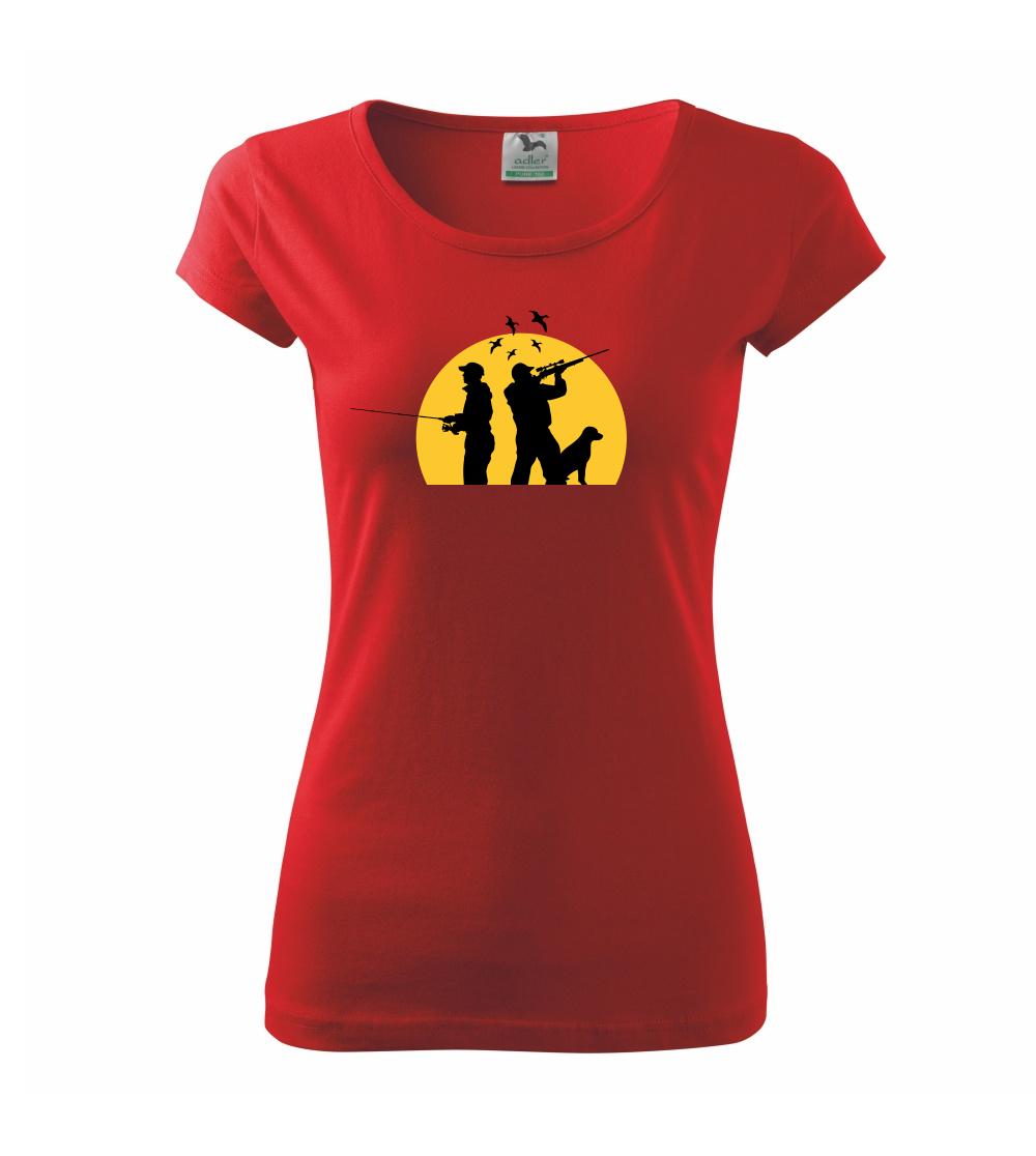 Lovec při západu slunce