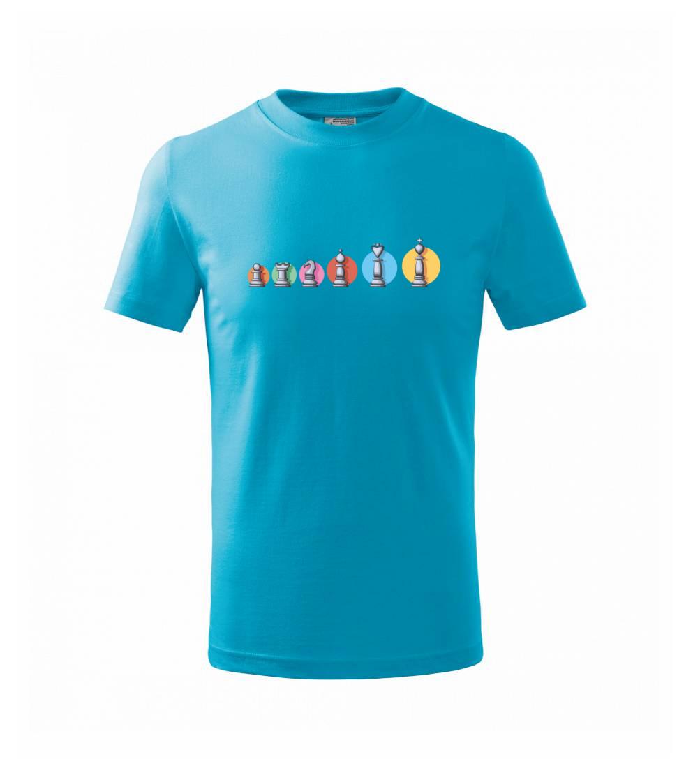 Šachy v řadě barevné