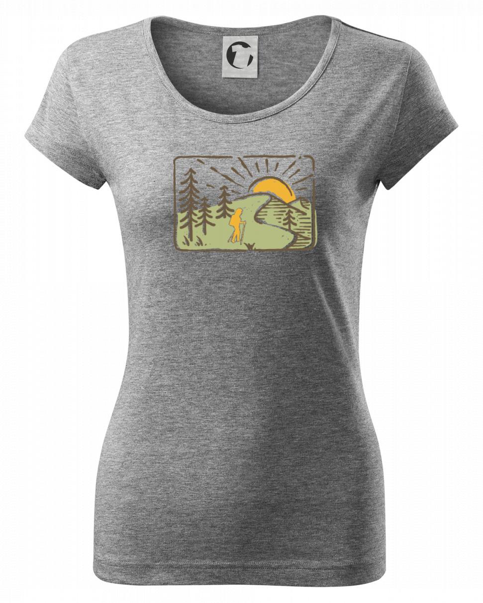 Nordic walking v přírodě