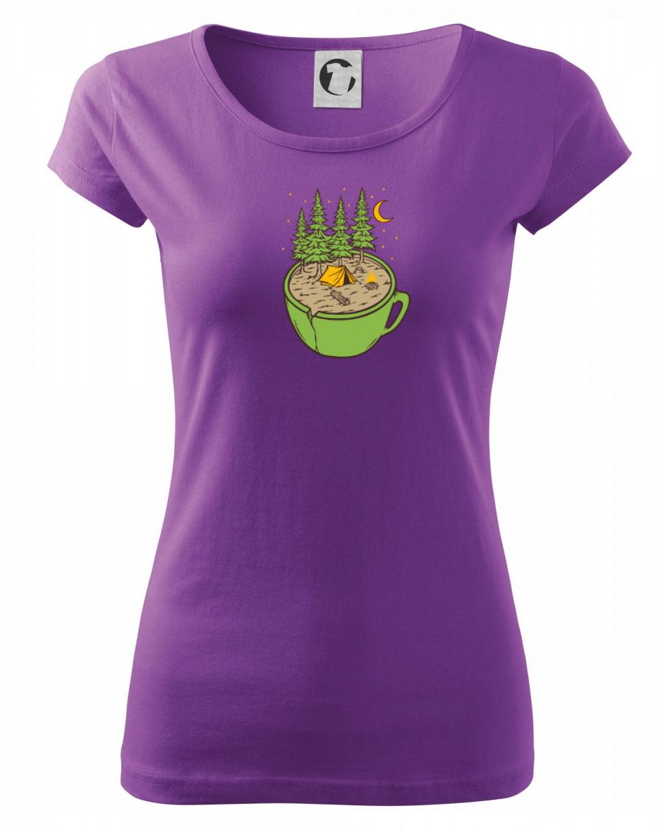 Hrnek plný stanování