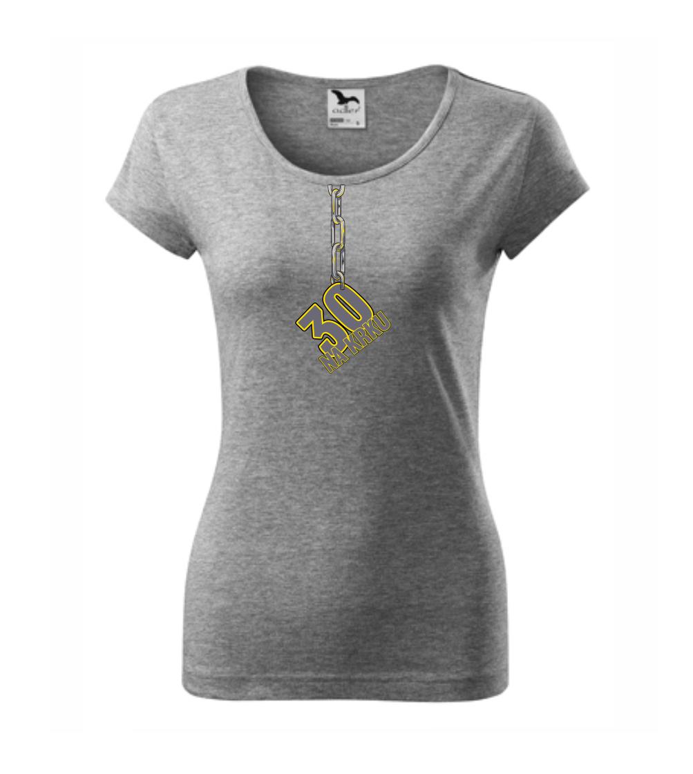 30 let na krku řetěz