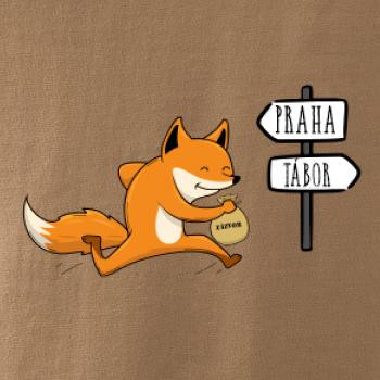 Běží liška k táboru Běží liška k táboru