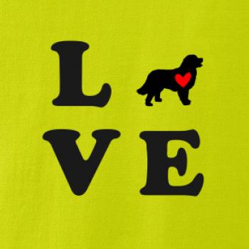 Bernský salašnický pes love