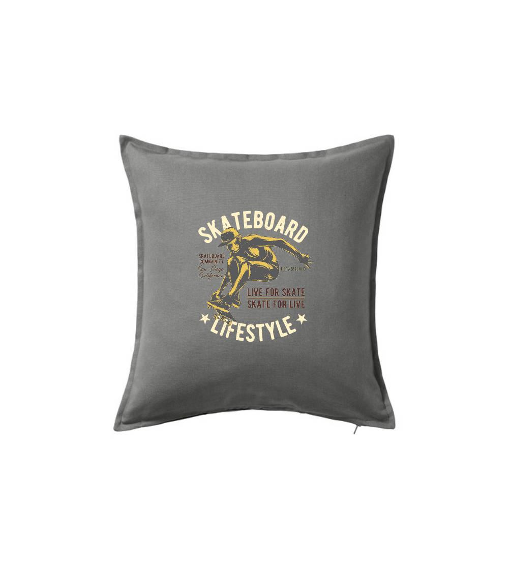 Skateboard lifestyle community