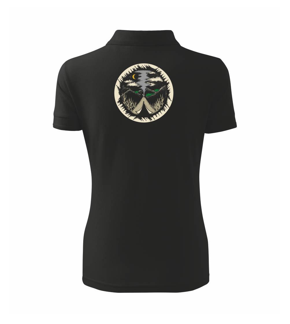 Indiánské teepee v kruhu