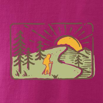 Nordic walking v přírodě