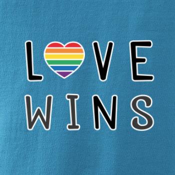 Love wins nápis
