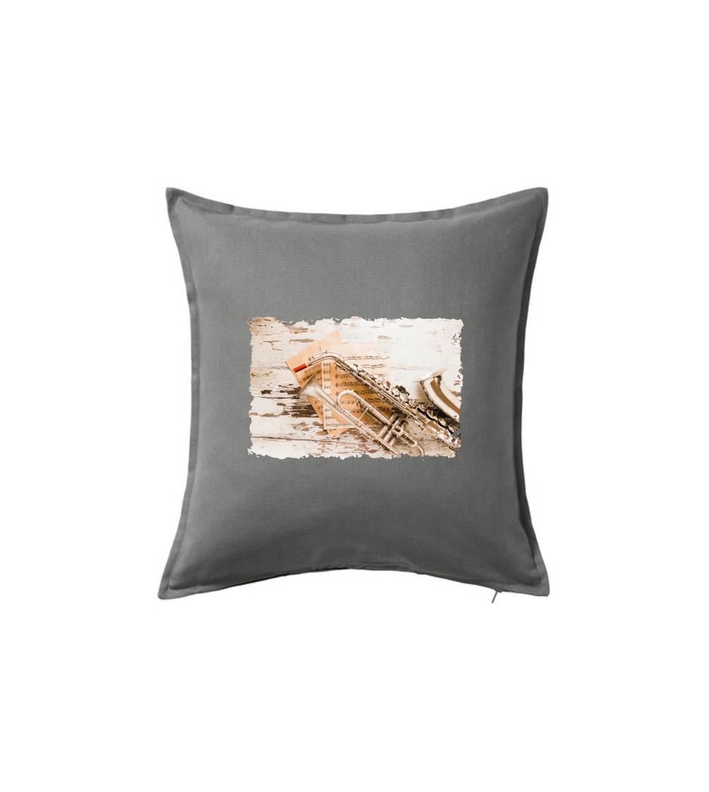 Saxofon fotka dřevo