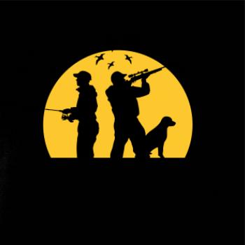 Lovec při západu slunce