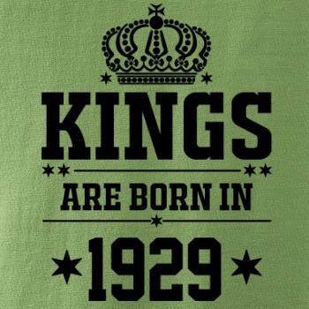 Kings are born in 1929