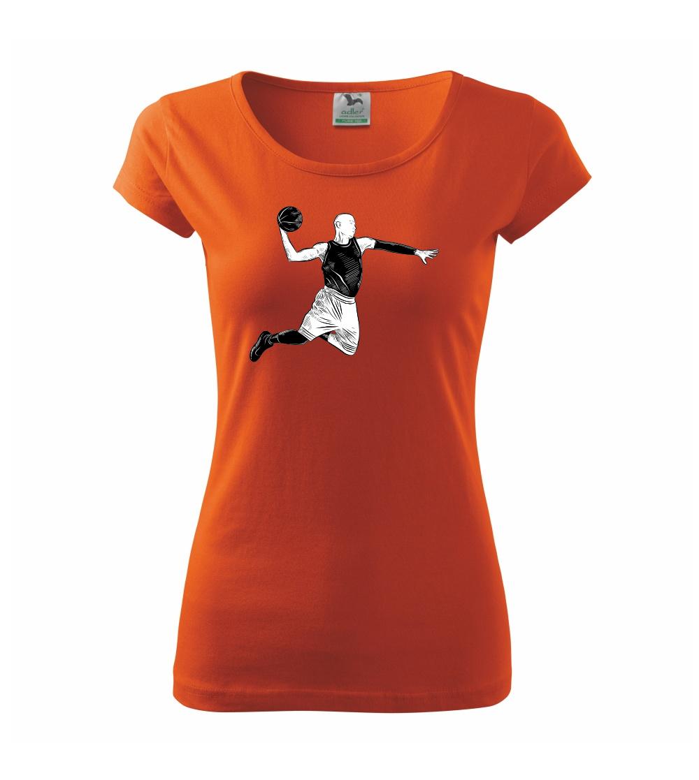 Basketbalista ve výskoku