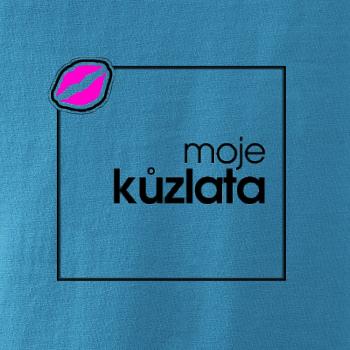 Moje kůzlata v ohradě