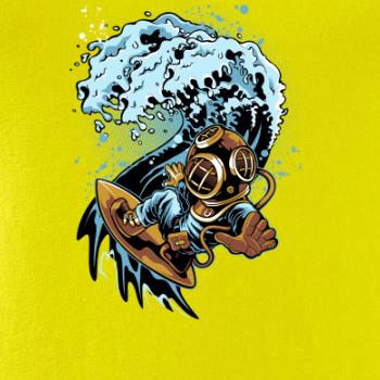 Surfující potápěč