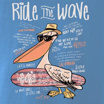 Ride the wave pelikán