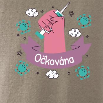 Očkována - ruka a stříkačka