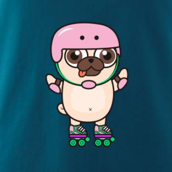 Mops a kolečkové brusle