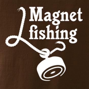 Magnet fishing