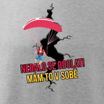 Nedalo se odolat, mám to v sobě paragliding